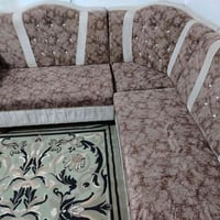 تخم للبيع عشر مقاعد السعر 150 البلديات الصحفيين قرب مطعم علاوي ابو الش...