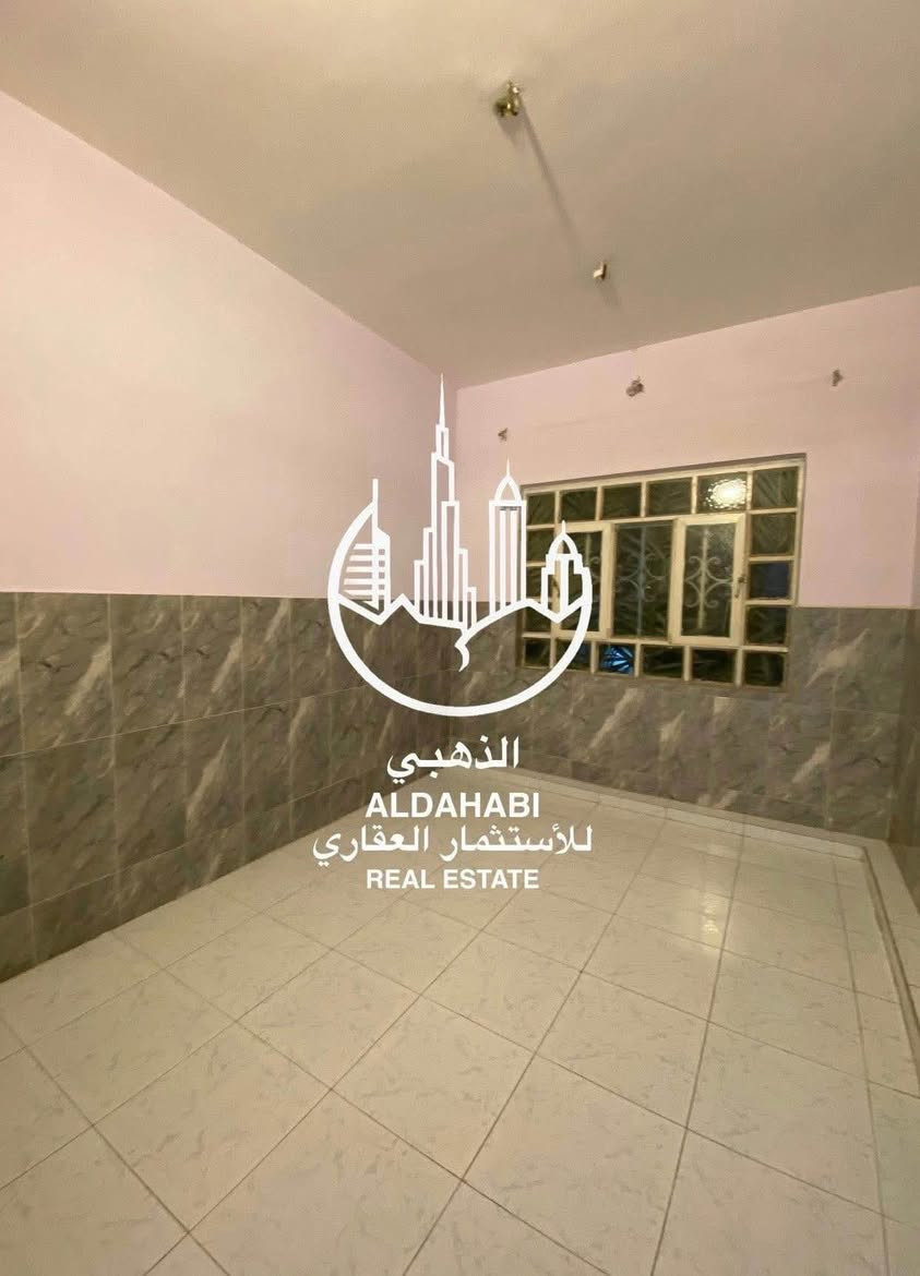 شقه للايجار في الحكيميه بناء حديث موقع ممتاز

تحتوي غرفتين ، صاله ، استقبال ، مطبخ ، صحيات

سعر الايجار 500 الف  
. 
للمعلومات اكثر الاتصال على الارقام
*********** 
***********
او زيارة موقعنا 
البصره _ شارع عام حي الزهراء _ قرب مستشفى النفط 
الذهبي للاستثمار العقاري
مجاز قانونياً البصرة, العراق
