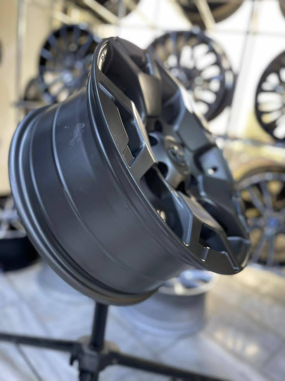 السلام عليكم ويلات اصليه حجم 17
متوفره
احمد ورمزي مجمع المشن
***********
