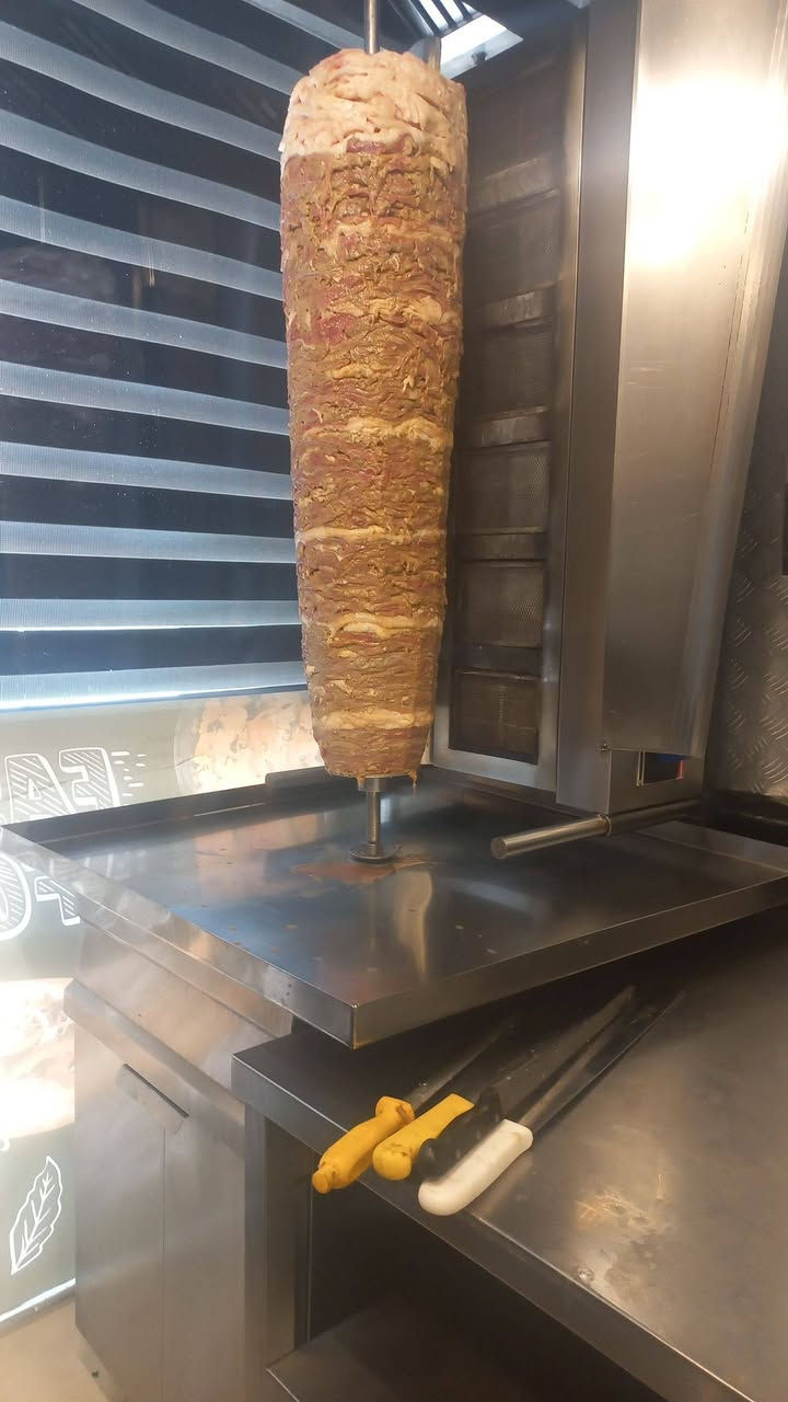 السلام عليكم خلفة كص متفرغ للعمل ***********
