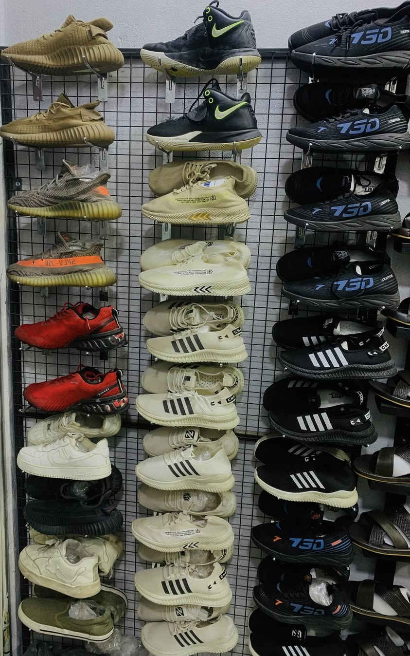 احذية باله بيع شلعه سعر خاص كل قياسات موجوده سعارهم مايطارح بلاش


**إذا كنت صاحب هذا الإعلان وتريد حذفه لأي سبب، رجاءا أرسل رسالة إلى الدعم الفني**