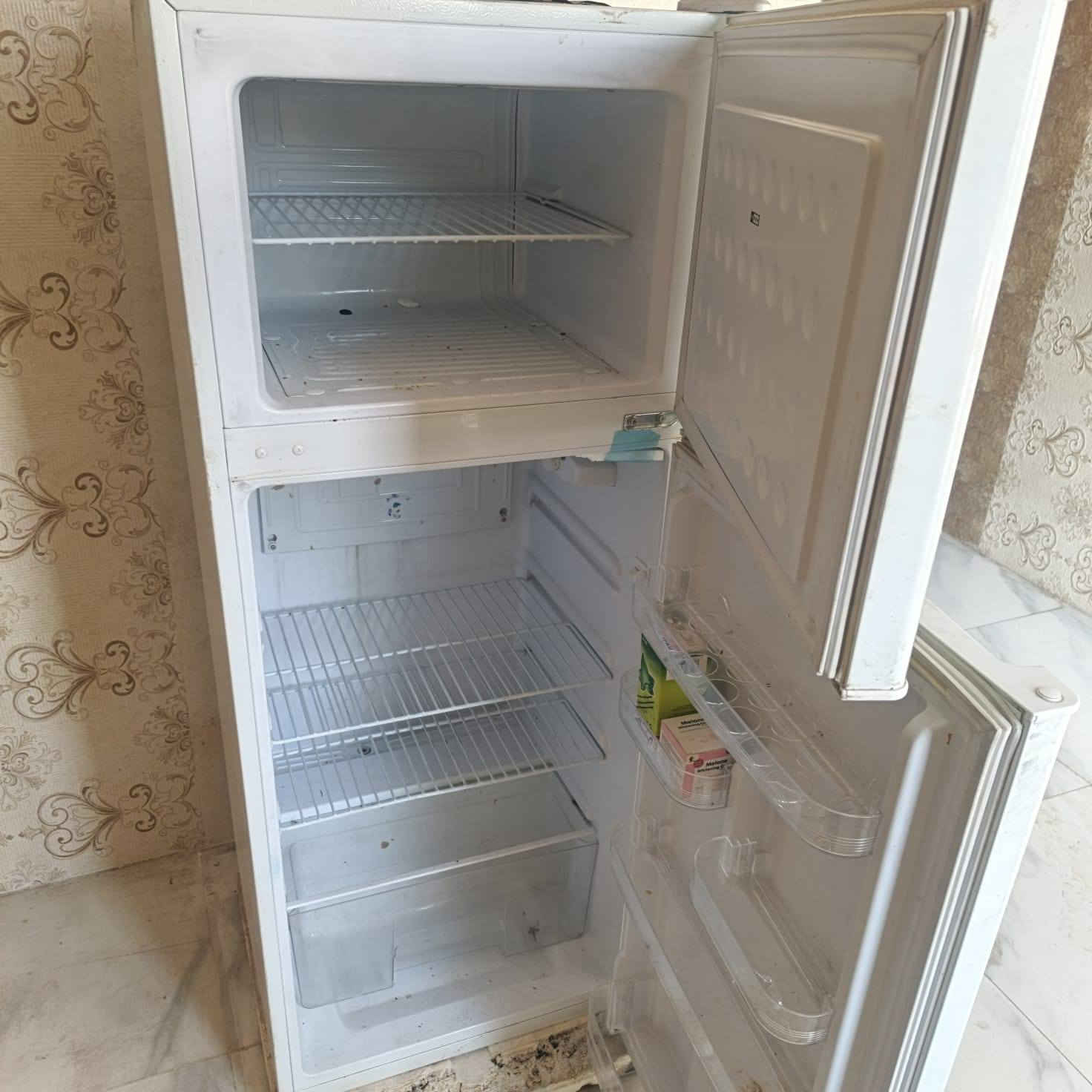 للبيع اغراض مستعملة شي قليل جدا نظيفة
الثلاجات الاثنين سعرهم الوحدة على١٠٠ وبيها مجال
والغسالة ١١٠ وبيها مجال
غرفة النوم نفر وجديدة بعدها بمليون وربع وبيها مجال
والكنتور الكبيرب٢٧٠ وبي مجال
ميز البلازما ١٠٠ وبي مجال
الكنتور الصغير بابين ٧٠ وبي مجال
والمبردات نظيفة شرط شغالة الوحدة ١٥٠ وبي مجال
للاستفسار علخاص او الاتصال علرقم ***********
