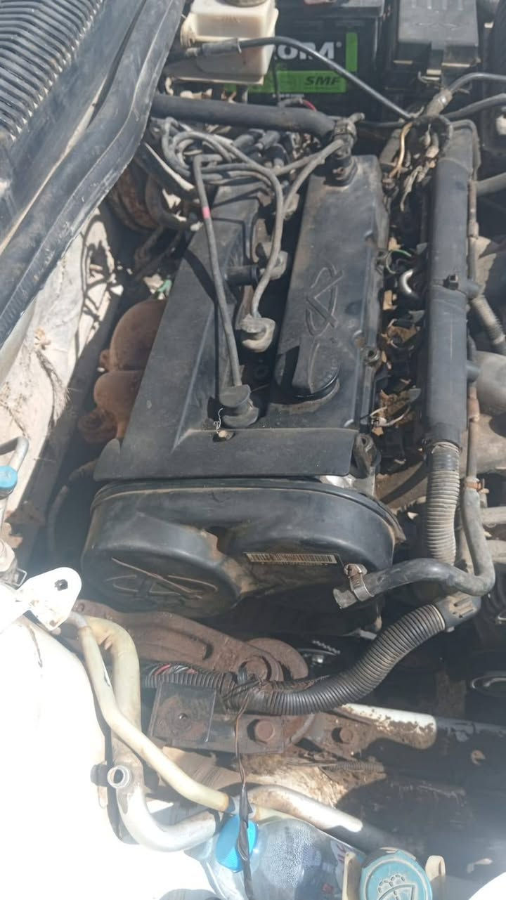 السلام عليكم
شيري A3
رقم بصره السنويه منتهيه 
المكينه عاوجه ولف 
حداده قبل اسبوعين مسوي السدر مالتها تبديل كامل مشط جديد تبريد شغال ثلج 
والسياره عوزها ترتيب مثل ما موضح بالصوره 
السعر ٢٥ ورقه وبيها مجال 
للأستفسار الاتصال ع الرقم
***********
