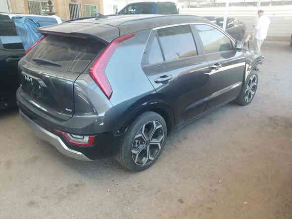 نيرو 23 هايبرد فول مواصفات لون مميز حادث موجود بل صور جدا

مكانها بغداد  بانزين   وهايبرد   كل شهر مره تفول 
السعر 160 ورقه واذا مراوس هم عادي واذا قصد هم موجود

***********
المواصفات.واضحه بل صور 
فتحه سلايد 
بصمه تشغيل ابواب
كشن كهرباء 
شاشه جبيره 
كاميرا دواره 
تحكمات فول 
هند بريك بصمه 
اوتو هولد 
رادرات امامي خلفي 
قياده ذاتيه 
شفتات ستيرن 
حساسات 
وباقي المواصفات المعروفه
