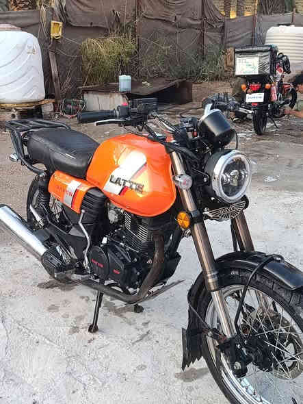 السلام عليكم دراجه دايون لاتي مديل 2022 رقم وسنويه تاريخ الانتهاء 2028 عند المداور تستلم رقم كربلاء انكليزي الدراجه مكفوله كفاله عامه نعومه شلعه نهضه نكره سلف كهربائيات كلها شغاله وكل نقص مابيها السعر  مليونين وبيها مجال قليل المكان كربلاء البوبيات الشراي يتصل ***********
