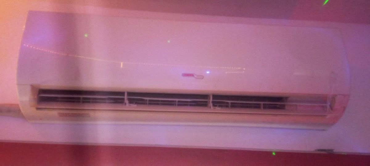 سلام عليكم عندي سبالت عدد 2البيع  يشتغل مابي عيب سعر 250كل واحد


**إذا كنت صاحب هذا الإعلان وتريد حذفه لأي سبب، رجاءا أرسل رسالة إلى الدعم الفني**