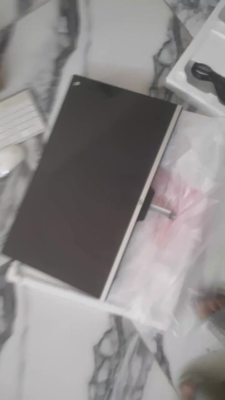 السلام عليكم حاسبه دسكتوب نوع Up للبيع جديده ما مشغلهه ولا مبرمجه
***********
