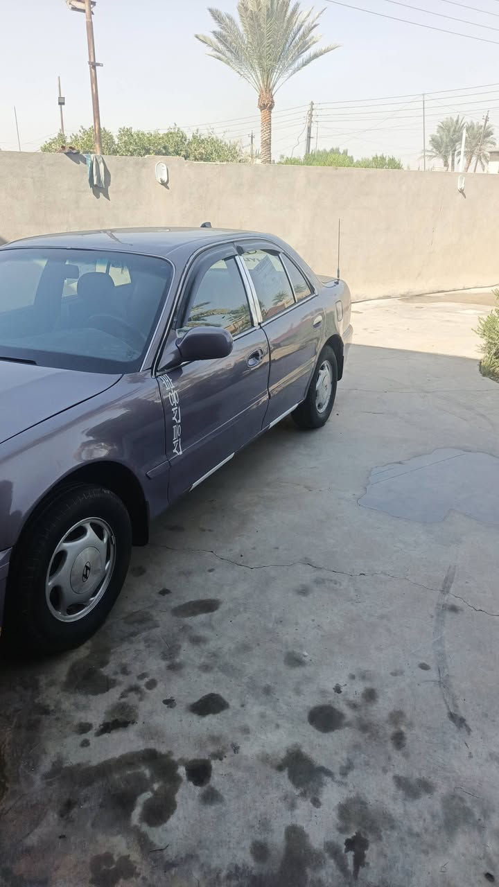 السلام عليكم سوناتا ٢رقم بغداد دولي محرك نضيف كير عادي مصبوغة عام مكفوله من الحادث سعرها ٤٠ قفل  سياره جاهزة مكانها ديالى او بغداد *********** أو ***********
