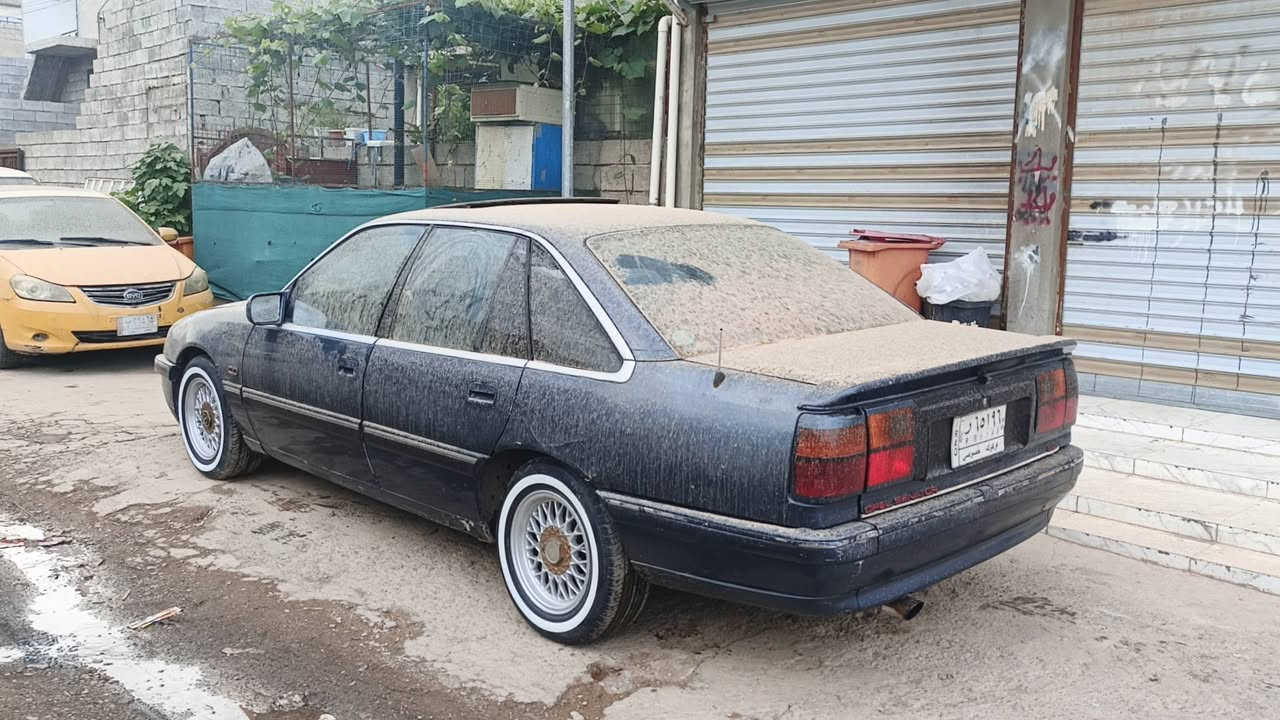 سلام عليكم اوبل سيناتور موديل 1991سياره صارف عليه هواي سياره تخبل كهربائيت كله عل بلاد كير محرك خير من الله دشبول جديد ابطاين جديد مازدات جديد ماسحه مال لايتات جديد عليه زوج زينون أصفر سياره حلوه شرط ترايك بصره تطلع عل دولي 200 تمشي سياره حلوه بدون ضربه صبغ عام جمالية  مكاني كركوك  سنويه عظم عاج شرط تحويل سعر 38بي مجال رقم هاتف ***********
