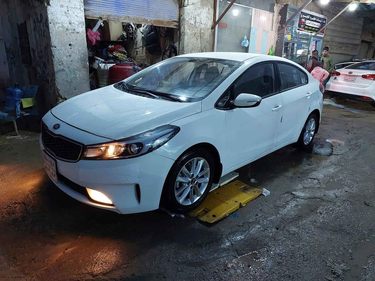 سلام عليكم سيراتو 2017 خليجي رقم اربيل بسم شركه تريد وكاله تريد تحويل سياره مكفوله  كفاله عامه ماعده حالوب بصيط السعر 130 بيه مجال بصيط الشراي يتصل غير متواجد عل فيس الرقم *********** مكاني نجف ناحيه الحريه
