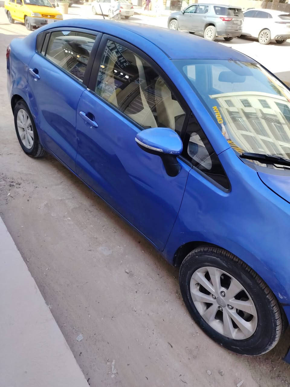 ريو خليجي 2015 كفالة عامة من الصبغ والتبديل فقط بارد موجود بالسونار
ماشية 104 حقيقي
گير ومكينة حالتهن امتياز على  الفحص دهن اصلي
جراد بالبنيد والقمارة حسب ما موضح بالصور
السنوية لنهاية 2029 وبأسمي السيارة
مكينة دوش المرغوب ابو القطرتين
كشنات تلبيسة جديدة تخم تاير شاشة جديدة وكامرة خلفية دوارة اصليات تبريد وتدفئة فول  السعر (95 ورقة) وبيها مجال بسيط للطيبين رقم السيارة ومكانها الديوانية

للتواصل *********** واتساب
