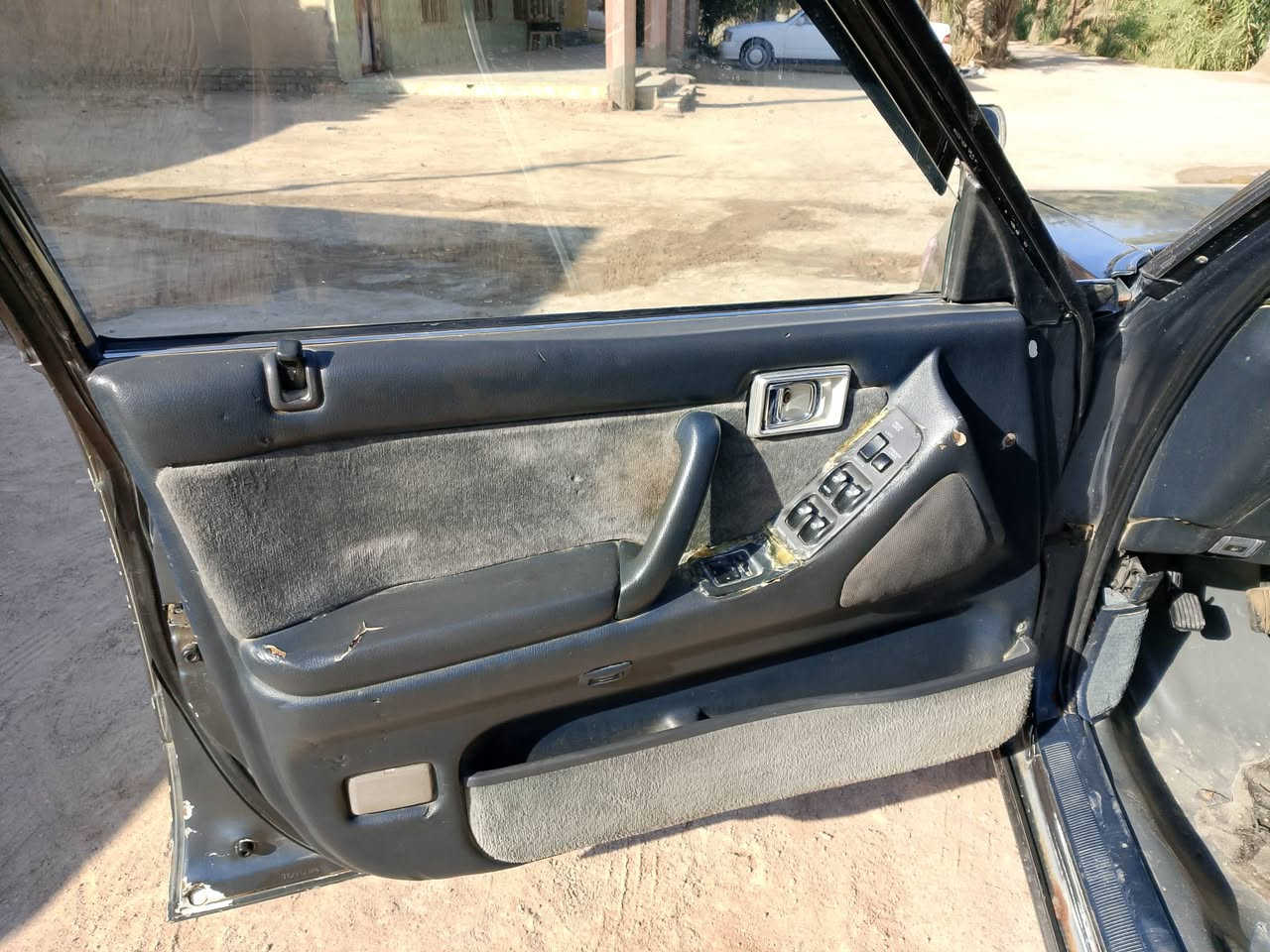 ارنب  كصيف سياره جاهزه مكفوله من العيب شرعي والاصوليات سنويتهه منتهيه راعيه موجود يمي تريد تحويل تريد وكاله  ماناقصهه شي سعر 43وبيه مجال بسيط  
سياره حلوه مرتبه مكان سياره سوك شيوخ 
رقم الهاتف ***********
