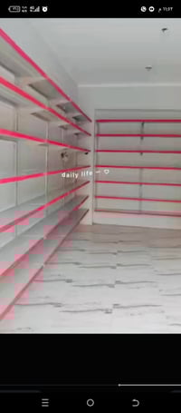 ورحمه الله وبركاته يوجد رفوف ثقيل بيه جسرين درجة اولى نظيفات ومرتبات  ...