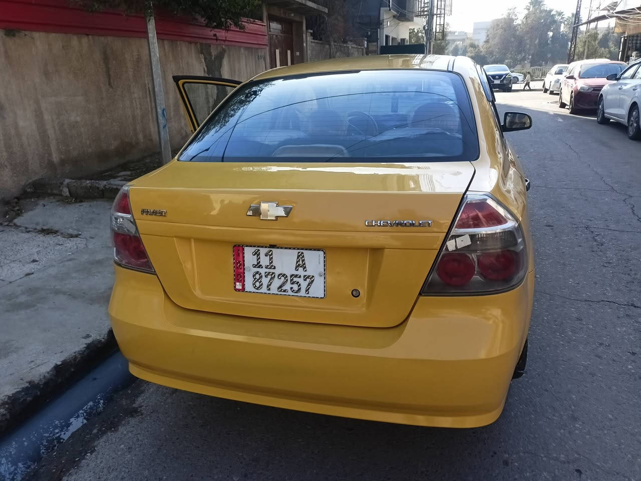 للبيع 
افيو مديل 11 مواسسه كير ومكينه شرط مكينه استره 
بدون ضرر صبغ جماليه رقم اجنبي بسمي *********** الشراي يخابر السعر 65 بيها مجال
