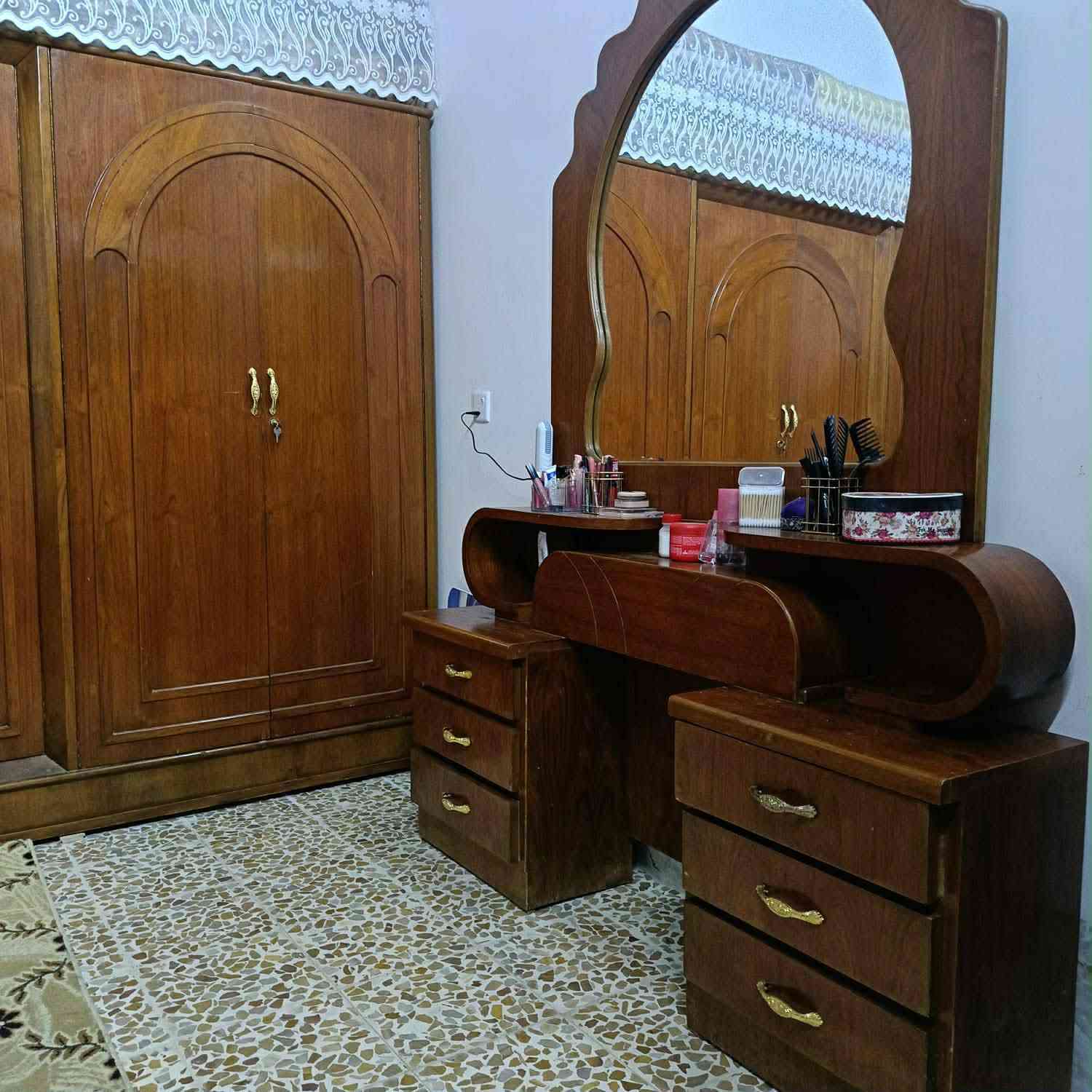 أكرر النشر بسبب وعود الكاذبة
غرفة نوم عراقية نظيفة خشب ثقيل سعرها 450 بيها مجال مكانها حي السماح


**إذا كنت صاحب هذا الإعلان وتريد حذفه لأي سبب، رجاءا أرسل رسالة إلى الدعم الفني**