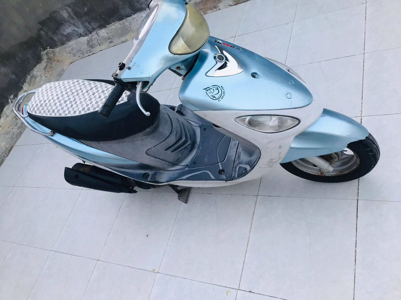 السلام عليكم دراجه ماكس منغولي بوشه 49بلاديه كلشي شغال بيه سلف هندر جاهزه اشاير لايت ختم واحد وي مكينه نهضه وسرعه فول تواير جدد جاهزه لل اخير مكاني الرميثه ***********
