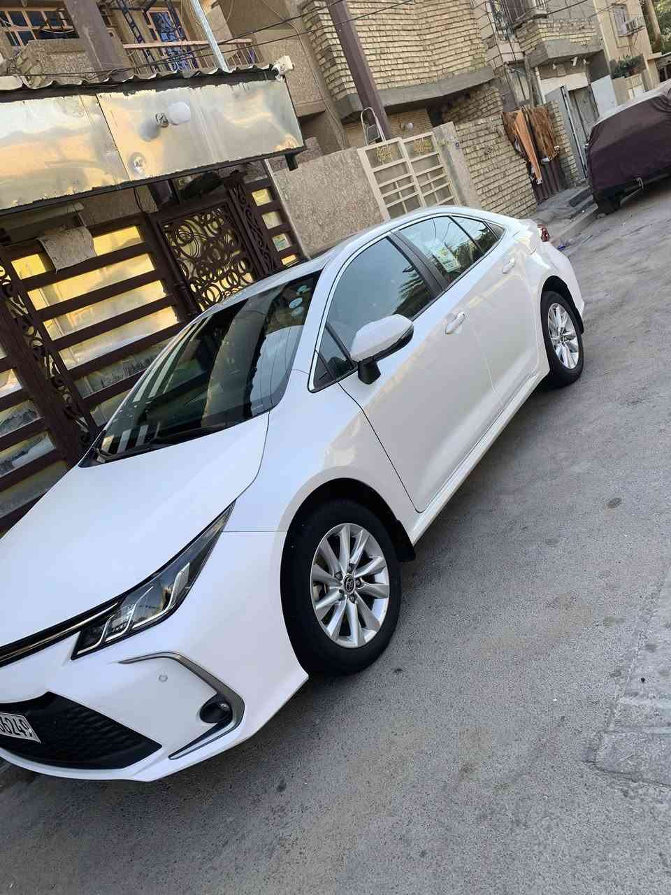 سلام عليكم
كورلا 2023 ساااز بانزين فقط

فول مواصفات 

مكفوله من الضربه والصبغ والبارد

بيها كم رصعه مال حالوب خفيفه جداً ممبينات ومملعوب بيهن

ماشيه حالياً 65 الف كم حقيقي

رقم اربيل بسمي 

مكان السياره بغداد

***********
