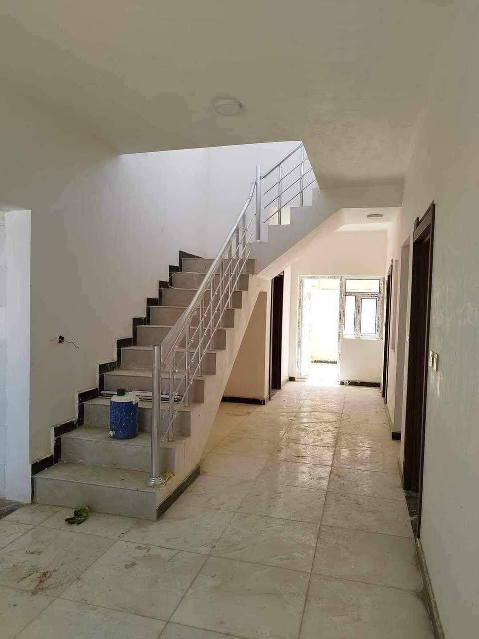 دار للبيع في مجمع ابو تراب السكني خلف التسويق جاهز للسكن مساحة ٢٠٠ مساحة البناء 143 يباع نقد بسعر مناسب جداً جداً للاستفسار اكثر الاتصال على الارقام الاتية *********** *********** او زيارة #مكتب كاظم الكعبي داخل مدينة ابو تراب السكني
