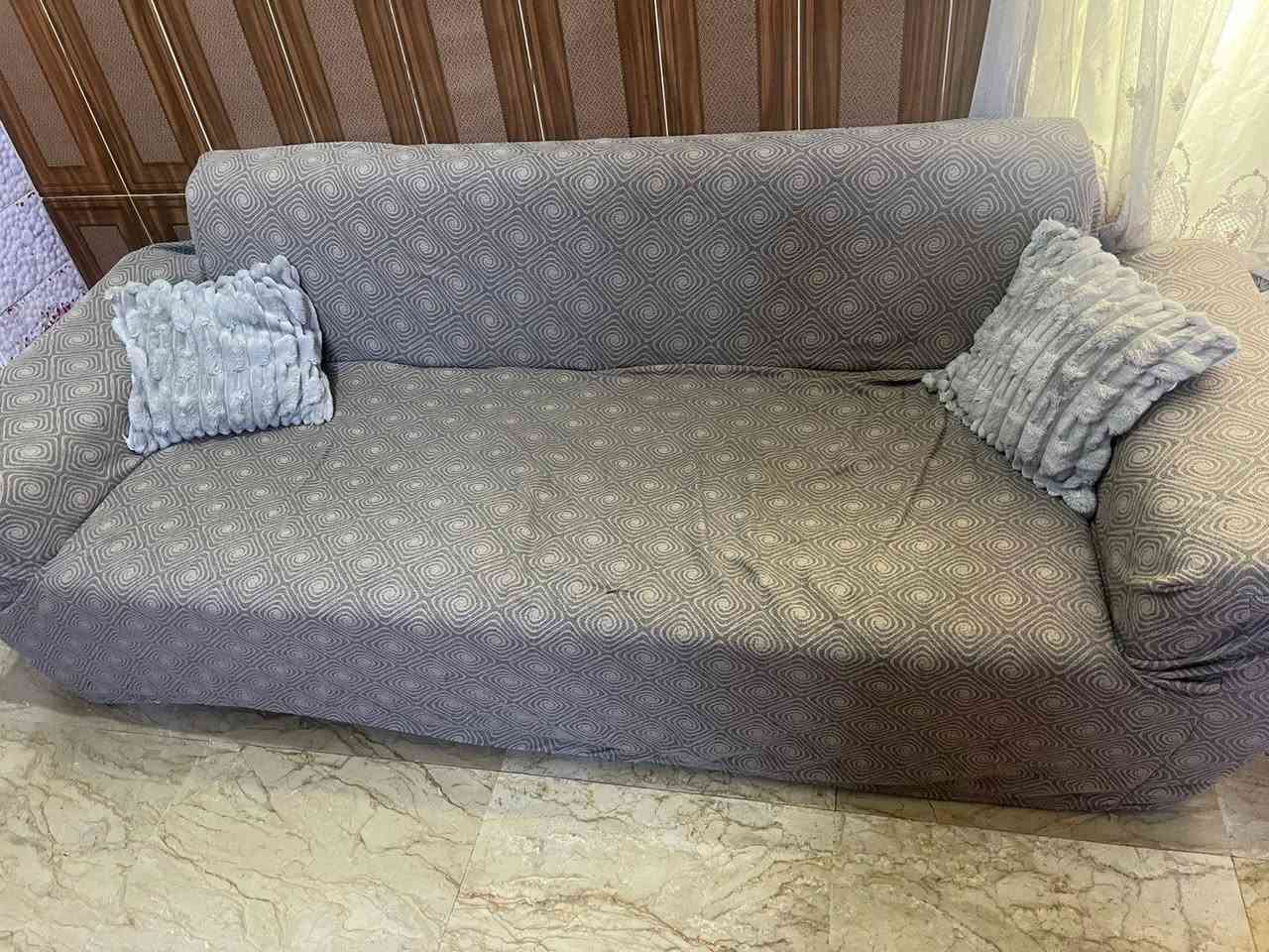 سلام عليكم عيني عندي تخم قنفات الوردي رايده. ب  250 تخم عراقي هذا خشب عراقي شويه  رادله غسله  وويا  تلبسيه الرصاصيه سرير  ومخزن داخلي  يصير   
وعندي التخم  الثاني النيلي سعره 100 وبي مجال   الخشي مالته خفيف و7 مقاعد 
وعندي الميز  مال تلفزيون  سعره 40 لون ابيض 3 طبقات  
للاستفسار *********** واتساب
