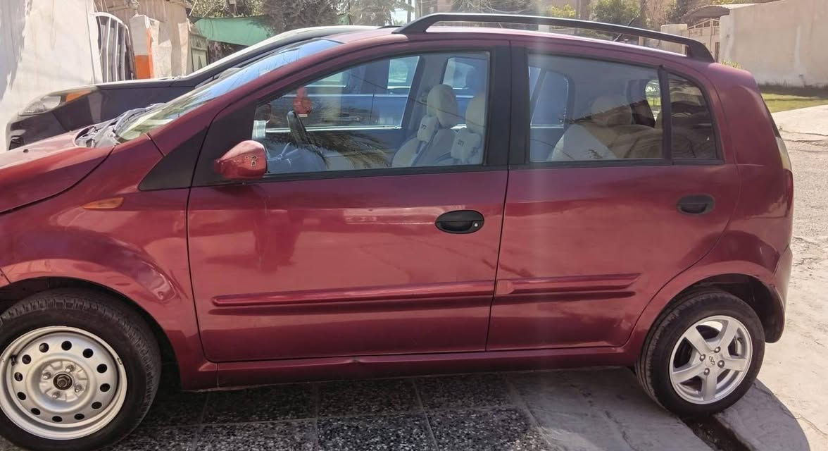 مكلف بالنشر اي استفسار اتصل عالرقم . 
السلام عليكم 
شيري A1 للبيع رقم بغداد دولي بأسمي كير ومحرك نضيفات صدر تايرات زينه . داخل نظيف . شاشه + كامره خلفيه . السعر 32 وبيها مجال بسيط . مكانها السياره الكرخ . للاستفسار  ( *********** )
