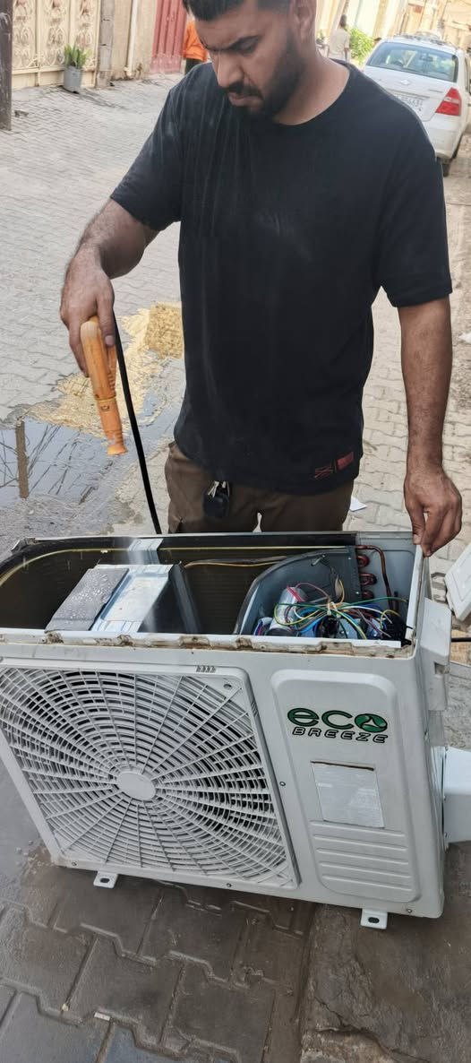 مستعدون للفتح 🛠️و لتنصيب❄️ وصيانه وغسل🌊 السبالت والمكيفات وشحن الغاز تصلح غسالات وثلجات  واي شي يخص الجهازه الكهرباء    بس خابر ونوصلك وين متريد بل نجف *********** اشتري جميع السبالت والمكيفات العاطله فقط  في النجف
