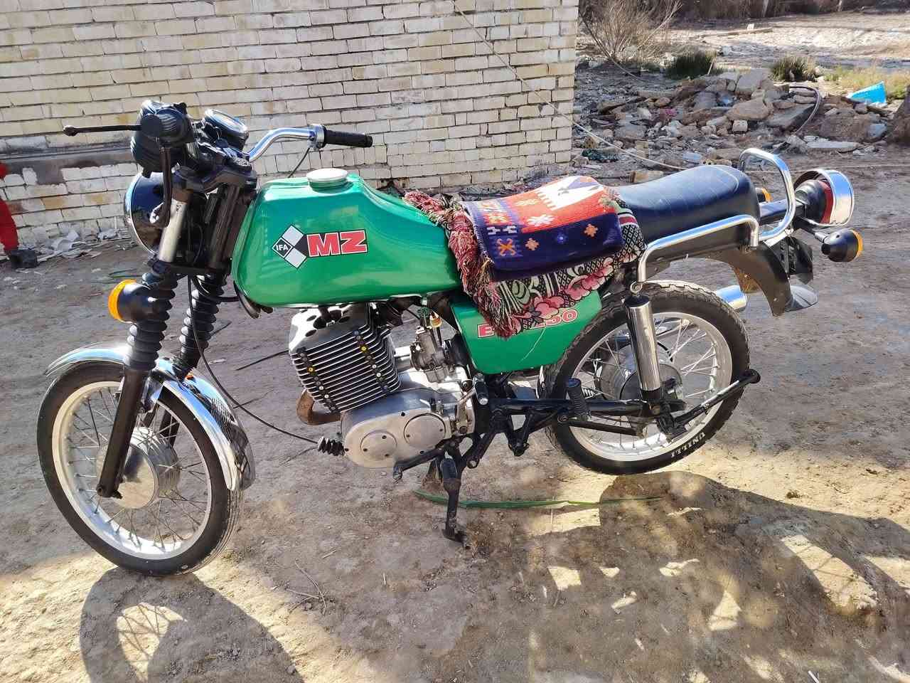 السلام عليكم من رخصت مدير لكروب ماطور. 82 للبيع مكينه تركي كصه 2 ماكنيت بيها بس خشم مبدل كهربائيات كلها شغاله فدوه لميشتري لاضل يدور سوالف تعبانه كلمن وسعره وكلمن يبيع بليصرفله ولماطورات اشكال وكلمن وسعره (سعر 1350 )  وبي مجال لشراي بي خير ويدلل مكان بابل مسيب رقم ***********
