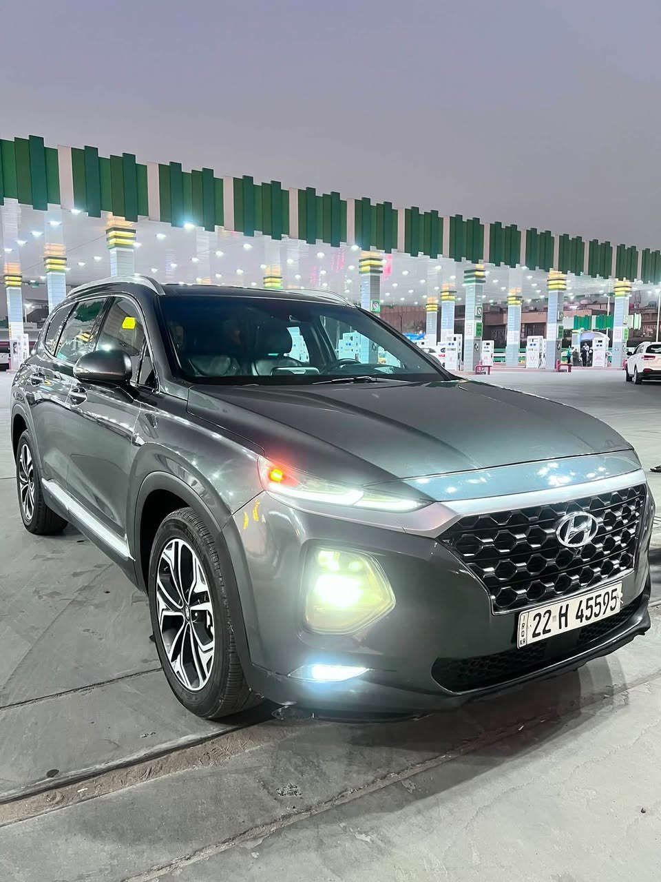 سلام عليكم سنتافي وادر امريكي موديل 2019 (((((السعر148)))))حادثه الجاملغ الايسره الإمامي والباب السايق دواخل مكفوله السياره فول 1/1 خمس. كامرات/رادار امامي وخلفي/توقيف ذاتي/سايد بريك كهربائي/ كامرات في المرايه/حساس امامي وخلفي/ عداد في الجامه الاماميه/بصمه/بصمة أبواب/صندوق كهرباء/ بنراما /كشنات جلد +تدفئه تبريد+كهرباء/تشغيل عن بعد/ في ايبي السياره لمتدد/ مكفوله ماعده قطعتين حادثه والباقي مكفول لغود شواصي كفاله حوض كفاله/محرك كير كفاله 2400 محرك /خير من الله السياره مابيه اي نقص //العنوان بغداد الحبيبيه 
اللاستفسار ***********
