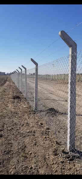 أسعار المتر مع الكرسته والعمل تبدأ من 5,000 إلى 10,000 دينار
نماذج من أعمالنا في تركيب سياج B.R.C بجادر وبدون جادر
 أعمالنا درجة أولى بمواد أصلية ومواصفات عالمية
 فريق فني متخصص لضمان الجودة والاحترافية في العمل.
 نغطي جميع محافظات العراق لضمان الوصول إليكم أينما كنتم.
 لسنا الوحيدين، لكننا نطمح أن نكون الأفضل من خلال تقديم خدمات دقيقة وسريعة.
📞 للاستفسار، يرجى مراسلة الصفحة من الزر أسفل المنشور أو التواصل على الأرقام التالية:
0780 645 2314 واتساب
***********  (واتساب)
***********
