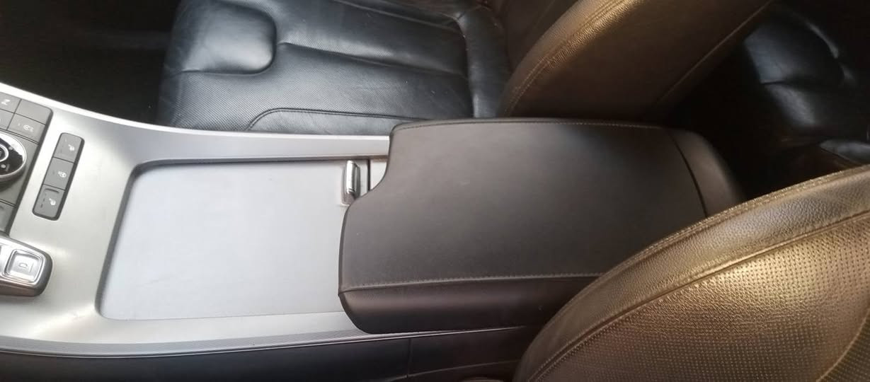 السلام عليكم مرخصة الادمن  
بالسايد للبيع موديل 20 بيها جاملغ  مصبوغ  الباب انصبغ على مود توحيد اللون هواي مواصفات بيها يغنى التعرف عنها فتحه وحده بالسقف السياره بالعماره ميسان اي استفسار على هذا الرقم *********** سبعه راكب محرك 3800 السياره خير من يم الله الشراي يتصل ويدلل السعر 260 رقم الشاصي موجود بالمنشور رقم بغداد الدولي مامتواجد على الفيس بوك مكلف بالنشر
