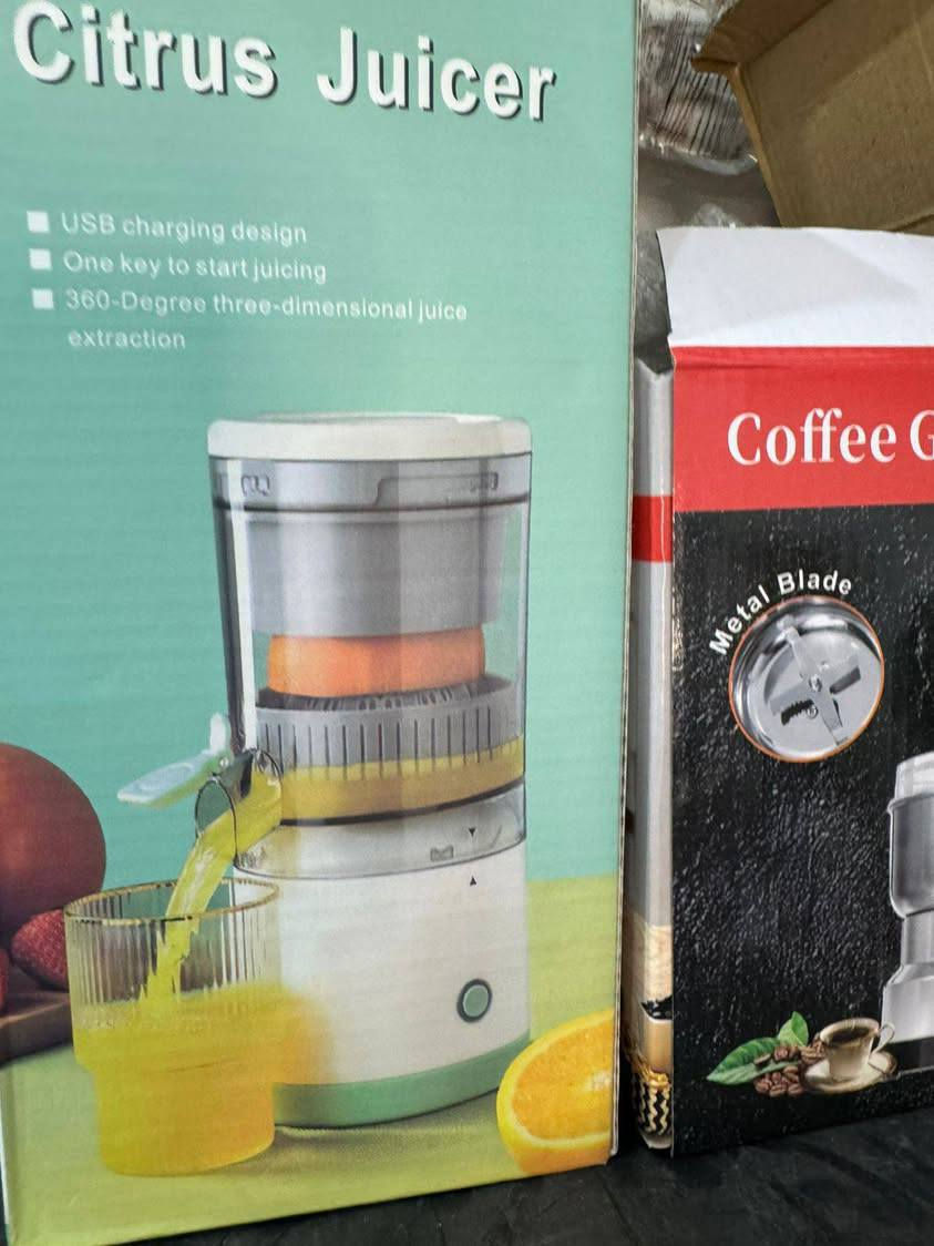 معاصرة برتقال 🍊 كهربائية 
السعر 12 الف 
حجز والاستفتسار واتساب 
***********📱
يوجد خدمة توصيل 🚙 
محافظات 5 الف 
بابل المسيب 3 الف 
المسيب حي العسكري 🏍️ مجاني
