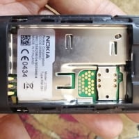 نوكيا ٢٧٠٠ • اصلي • بطاريه وشاحن