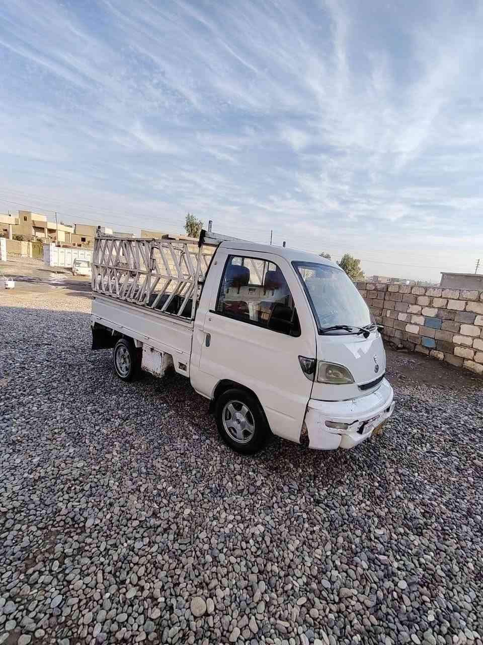 سلام عليكم كيه هيفة للبيع موديل 2007 محرك جديد تايرات أربعة جديد أوراق كاملة بدون صبغ سيارة حلوة مال جنية دوشمه غرفه غلاف بودي ومحجل السعر ب22 وبيها مجال ***********
