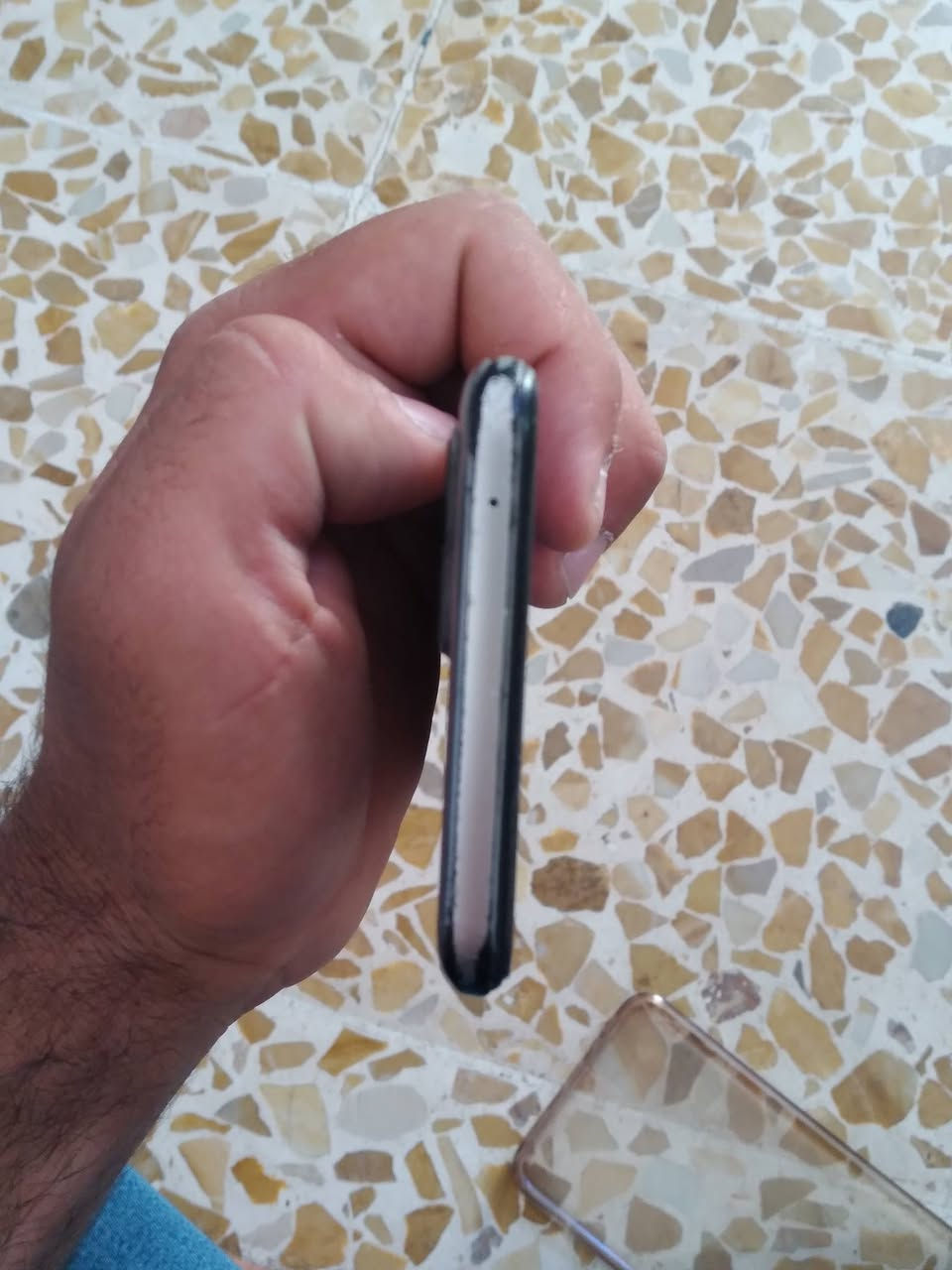 سلام عليكم 
جهاز البيع ريلمي 8 السعر 70 وبي مجال شي قليل 
الاستفسار الاتصال ع هاذ الرقم ***********
