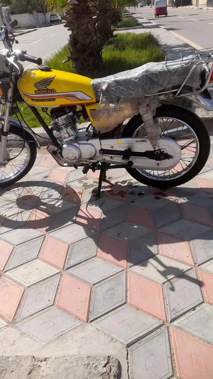 السلام عليكم  دراجه البيع  بدون  شراي ايتصل عله الرقم ***********  المكان ميسان قضاء الميمون
