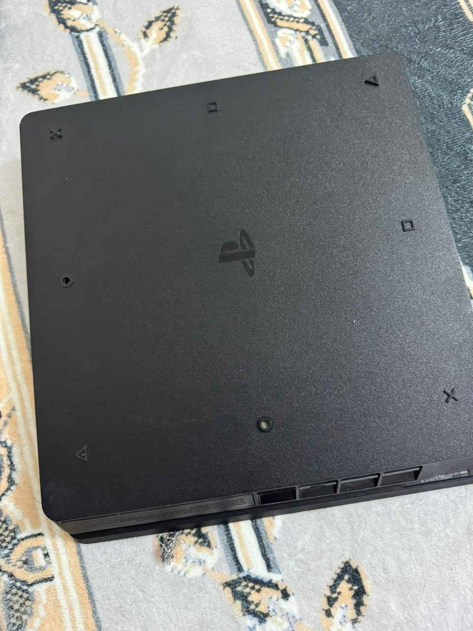 اسلام عليكم ابلي فور اسلم مهكر ذاكره واحد تيره مع
تقريبن بي 12 لعبه  بي يدات 3 السعر 325 الف مكان بغداد الحسينيه شراي اتصل ***********
