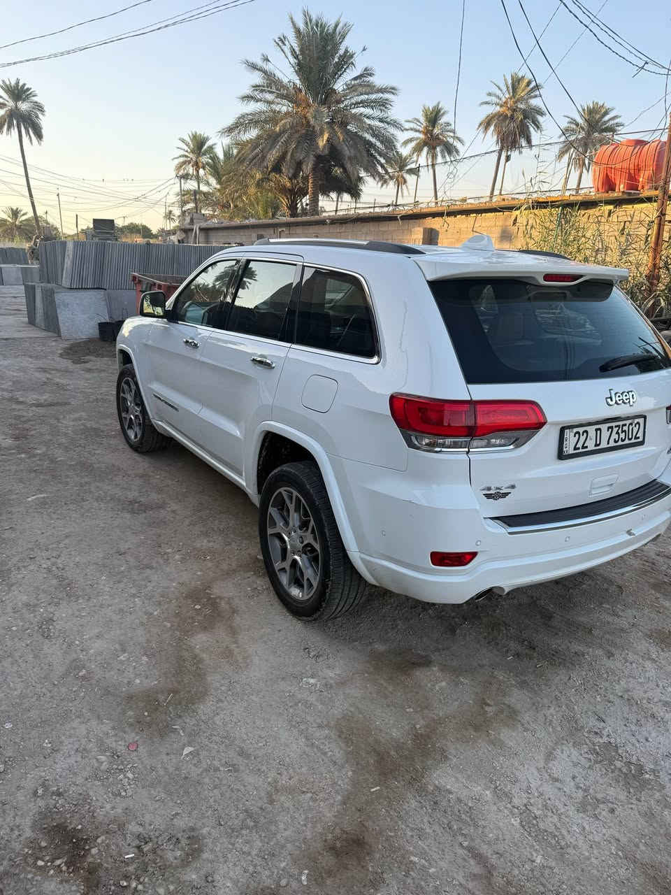 السلام عليكم جيب اوفرلاند 2021 خليجي فول مواصفات 1/1 اعلى فئة ب الاوفرلاند سيارة جكات بانوراما رادار امامي وجانبي نقطة عمياء وحساسات اصطفاف محيطية 360 درجة كامرا   كبيرة داخل مشمشي جلد حار بارد كهرباء فور ويل محرك 6 سلندر سيارة خليجي بيه بارد بلجاملغ شبرين او باب وره سايق مفتوح نضيفة جداً رقم اربيل  سنوية هزة فحص كلة جديد بسمي 
ومكان سيارة  كربلاء قمي ***********
السعر 320 ورقة
