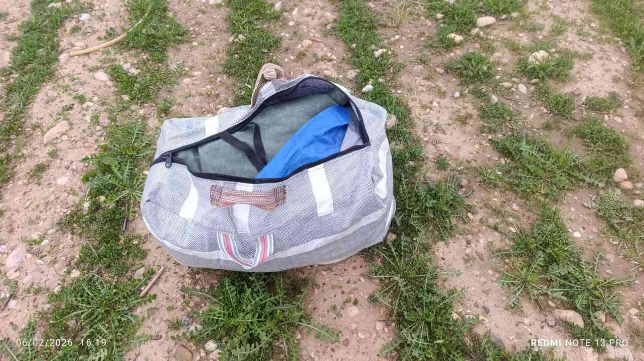 چــادری ســەفــرە 6 شـەش نـەفـەری بـۆفرۆشتن دەسـکردەو چــادرەکەی جلدەو ئـاو نـاداتــە نـاوەوە بـۆرییەکانی سوک و بچوکن
 لەهەموو سـەیارەیەک دا جێگەی ئـەبێتەوە
 هەڵگرتن و هەڵدانی سوک و ئاسانە🪴🌱🪴🌱🪴🌱🪴
شوێن/کەلار
ژ.پ.ڤایبەر/***********
هەر شتێکتان هەیە بۆمان بنێرن یان پەیوەندی بکەن
