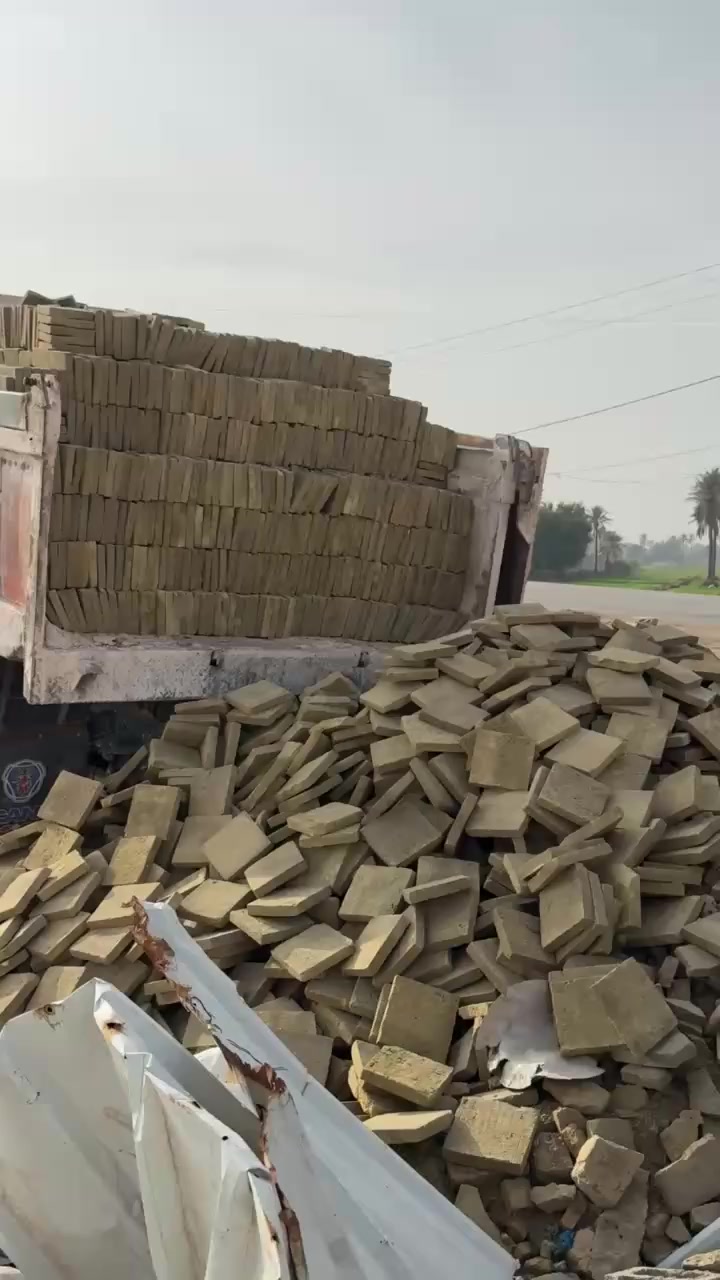 معمل فرشي درجة اولئ واصل جميع المحافظات شرط النوعية والعدد حسب الكمية والمكان الاستفسار أو واتساب *********** أو  ***********
