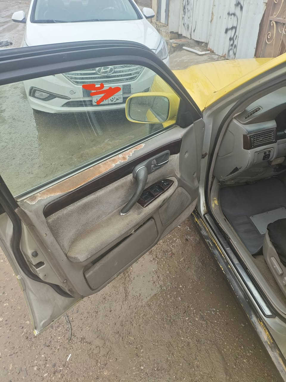 جنون كراون 2004 لون اصفر رقم بغداد
للبيع بسعر مناسب جدا للاستفسار على رقم الاثير لن اتواجد على الفيس
***********
