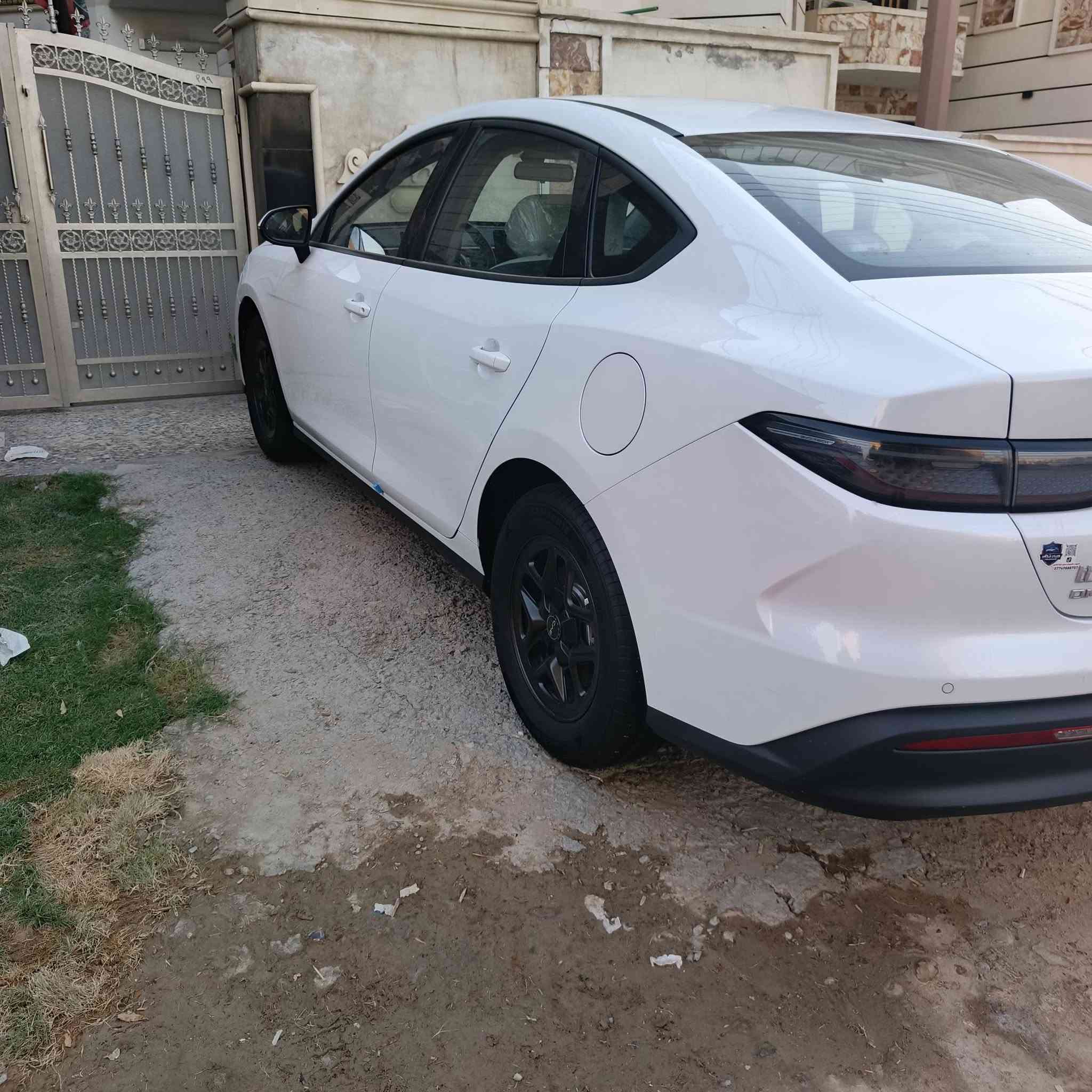 (BYD Seal 05 DM-i) 2025
📍 مرقمة بغداد
📍 ماشية 4,000 كم فقط

💰 السعر: 17.750,000 دينار عراقي بيهه مجال بسيط حك جيتك

✨ المواصفات:

✅ تحكمات ستيرن
✅ عدادات ديجيتال
✅ شاشة متعددة الوسائط تدعم Apple CarPlay & Android Auto
✅ كير ماوس
✅ دخول وتشغيل ذكي
✅ كاميرا خلفية
✅ حساسات
✅ هاند بريك إلكتروني
✅ أوتو هولد
✅ إنارة LED أمامية وخلفية
✅ مقاعد جلد فاخرة
✅ صرفية وقود اقتصادية

🔥 سيارة عملية، اقتصادية، ومجهزة بأحدث التقنيات السياره بيهه عطل بملف الكير وحادثهه جاملغ ايمن وماصده وشباك  للاستفسار

📍 بغداد الدوره ابو دشير
***********
#BYD
#Seal
#سيل
#بي_واي_دي
