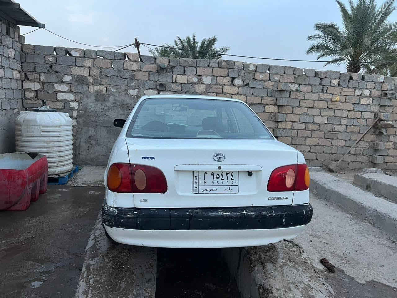 كورك ام عيون للبيع مصبوغه حزام كفاله كير ومحرك و تبريد و حدادية تخم تاير باتري جديد السعر50 وبيها مجال حك الجيه\***********/ ***********
