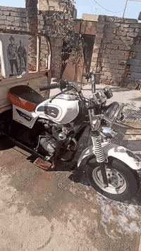 ستوته للبيع مديل 2014 وراق ستوته جاهزه ماذب عليه ربع كلشي شغال هاذه رقمي ***********
