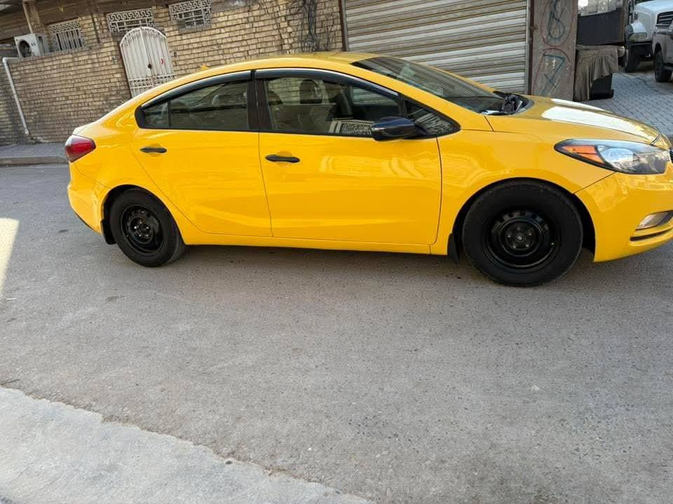 السلام عليكم فورتي موديل 2015 وارد امريكي سياره ليبر واحد ما عده بس البنيد مبدل محرك دوش 1800 صور الحادث مع منشور تخم تاير شاير بالمرايا تحكم ستيرن جيهتين دوشمه دلو جديد تبريد شغال حداديه جديده  مكاني بغداد رقم تلفون ***********
