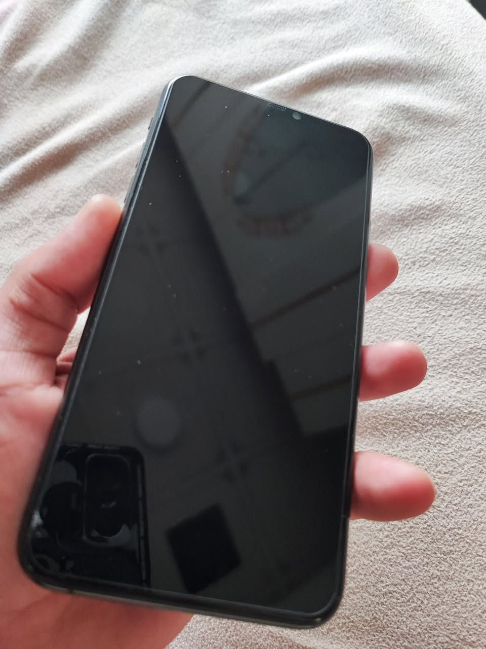 ايفون ١١ برو ماكس ذاكرة ٢٥٦ بطارية مبدلة و شاشة مبدلة اصلية شرط تك سيم و ايسيم نظافة ١٠٠٪؜ و على تحديث القديم قيم اذا عجبني سعرك نتوكل


**إذا كنت صاحب هذا الإعلان وتريد حذفه لأي سبب، رجاءا أرسل رسالة إلى الدعم الفني**