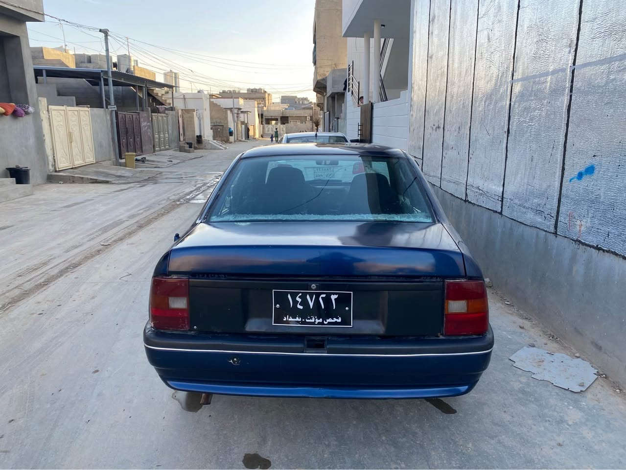 ئؤپل مؤدئل 1993سلايد
مه كينه هه ژده گئرو مه كينه ى به شه رت 
تازه بؤياخ كراوه ته وه پئش و دواى قرچى پئوه نييه 
كاره باى فلچه و چوارى و گه رمى هؤڕن هه مووى مه زبوته پئشى هه مووى زينؤنه 
تاقم پئش و دواى تازه داگيراوه ته وه 
چوارتايه ى لؤكى له سه ره يه ك هه فته يه بؤى به ستراوه 
كوشنه كانى تازه تئگيراوه ساقفى هه مووى تازه تئ گيراوه سه ياره كى مه زبوت و جوانه يه ك دينار مه سروفى تيانيه مالى دؤسته 
علوجه مالى مه ده نى و موس و براوه ى به شه رت 
نرخى 20گلاو مه جه لئكى زؤر كه م
ژ.م.***********واتس ئاپ و ڤايبه رى له سه ره السليمانية, العراق
