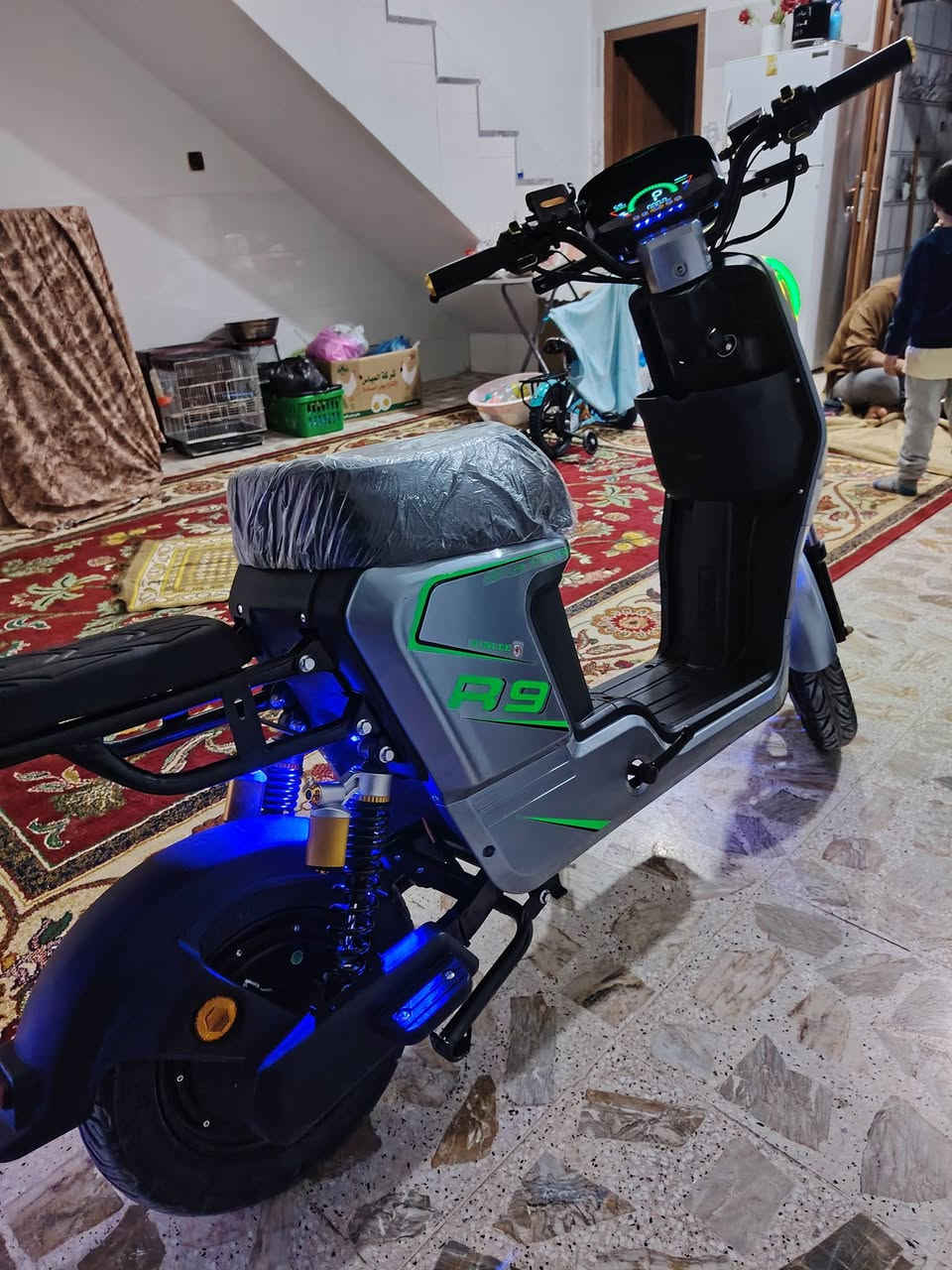 سلام عليكم ورحمة الله وبركاته
دراجه شحن ار 9
للبيع موديل 2026
أخذته من ارقه شركه شركة حيدر النيار
دراجه جديده صالي اسبوعين من أخذته
أخذته 600 الله شاهد
دراجه نضافه 100+100
دراجه مكفول
سعره 550 وبيه مجال
مكاني نجف حي النداء شارع مجمع بيتي قرب مول الاميرات 
تحياتي راسلني واتساب وبيكم خير وتدللون
الرقم ***********
