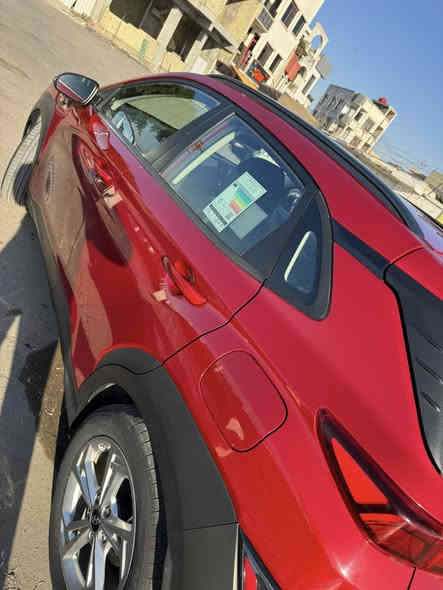 سلام عليكم للبيع 
هونداي كونا 2022 خليجي
فول موصفات 
فتحة سقف
محرك 2000
داخل بيجي
بصمه 
فتحه 
شاشه جبيره
لد نهار 
شحن واير ليس
حساسات امامية وحساس خلفي
تحديد مسار
شاشات معلومات
مانع انزلاق 
نضام قياده نورمال + سبورت +فور ويل
مانع انحدار
ماشيه 43 الف
خليجي مكفولة
مكانها بغداد رقم بغداد  بأسمي تحويل مباشر
السعر : ١٨٨ وبيه مجال 
للاستفسار الاتصال بالرقم ***********
