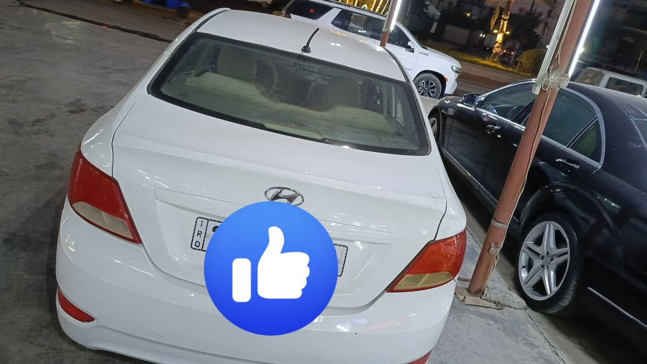 سلام عليكم اكسنت موديل 16خليج متجية صفحه السائق والقمارة بيه تصليح مصبوغ عام  رقمةانكليزي واسط تبريد دافئه شغاله حدادي زينه مكينة 1400 السعر 67 وبي مجال مكاني بغداد الشعب هاتف ***********
