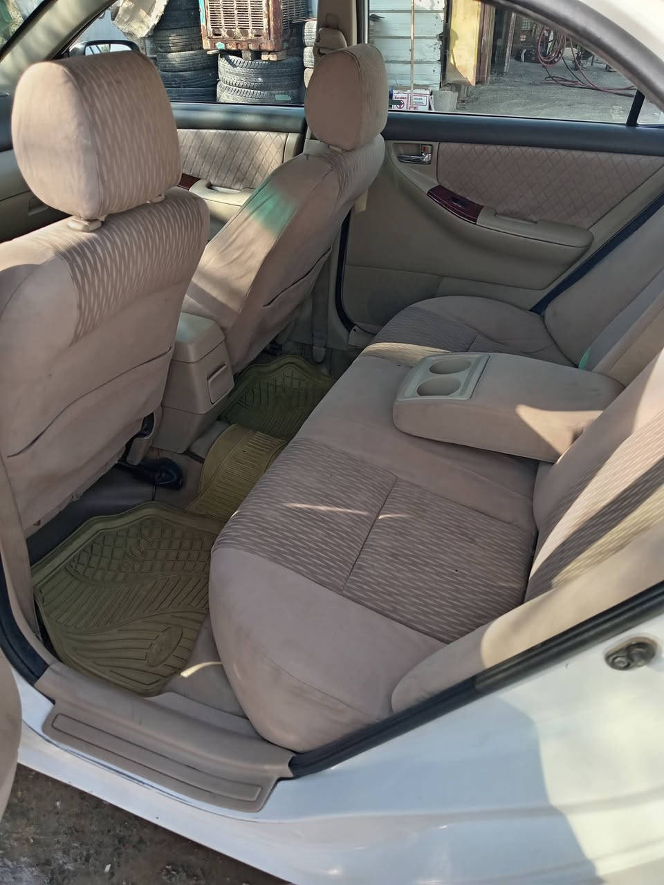 كورلا ٢٠٠٧ مكفوله من الصبغ والضربه مكينه ١٨٠٠ رقم بغداد ومكاني بغداد وهذا رقمي *********** السعر ١٠٠ قفل
