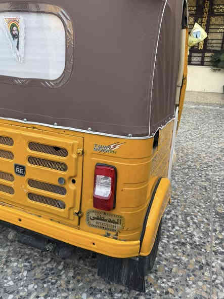 لسلام عليكم تكتك للبيع مديل 2019دخول عشرين تكتك مكينه عشرين كشره مكفول من الضربه والصبغ والمعجون  الغد بيه  
العنوان الكماليه شارع المصرف السعر 5100 بلاش 😜😜
***********
